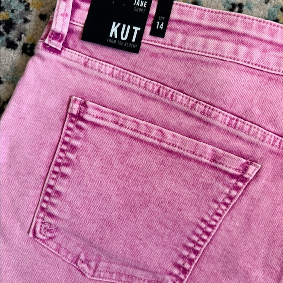 Kut from the Kloth Women's Pink Denim Shorts - Picture 4 of 5